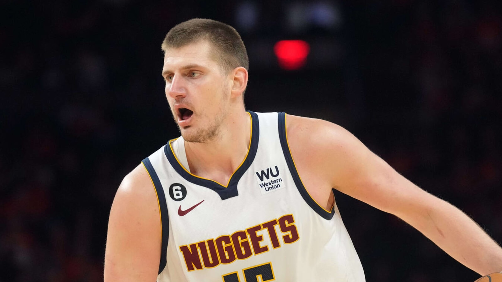 Lakers coach has funny response to question about defending Jokic