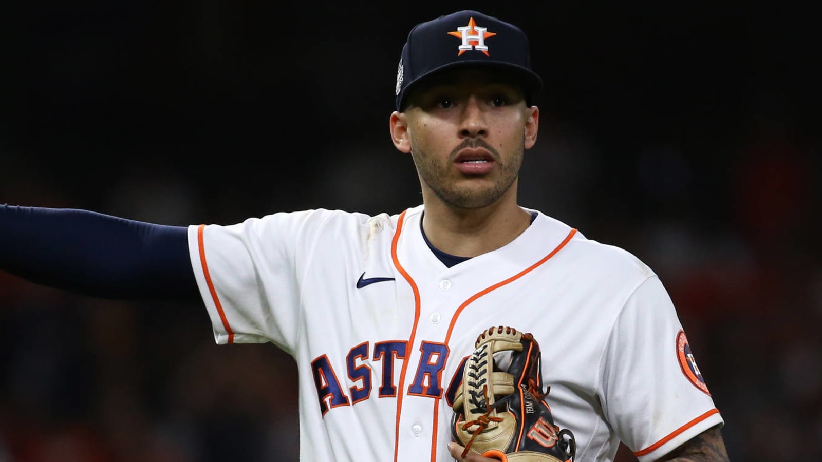 Will Carlos Correa find a favorable market when lockout ends?