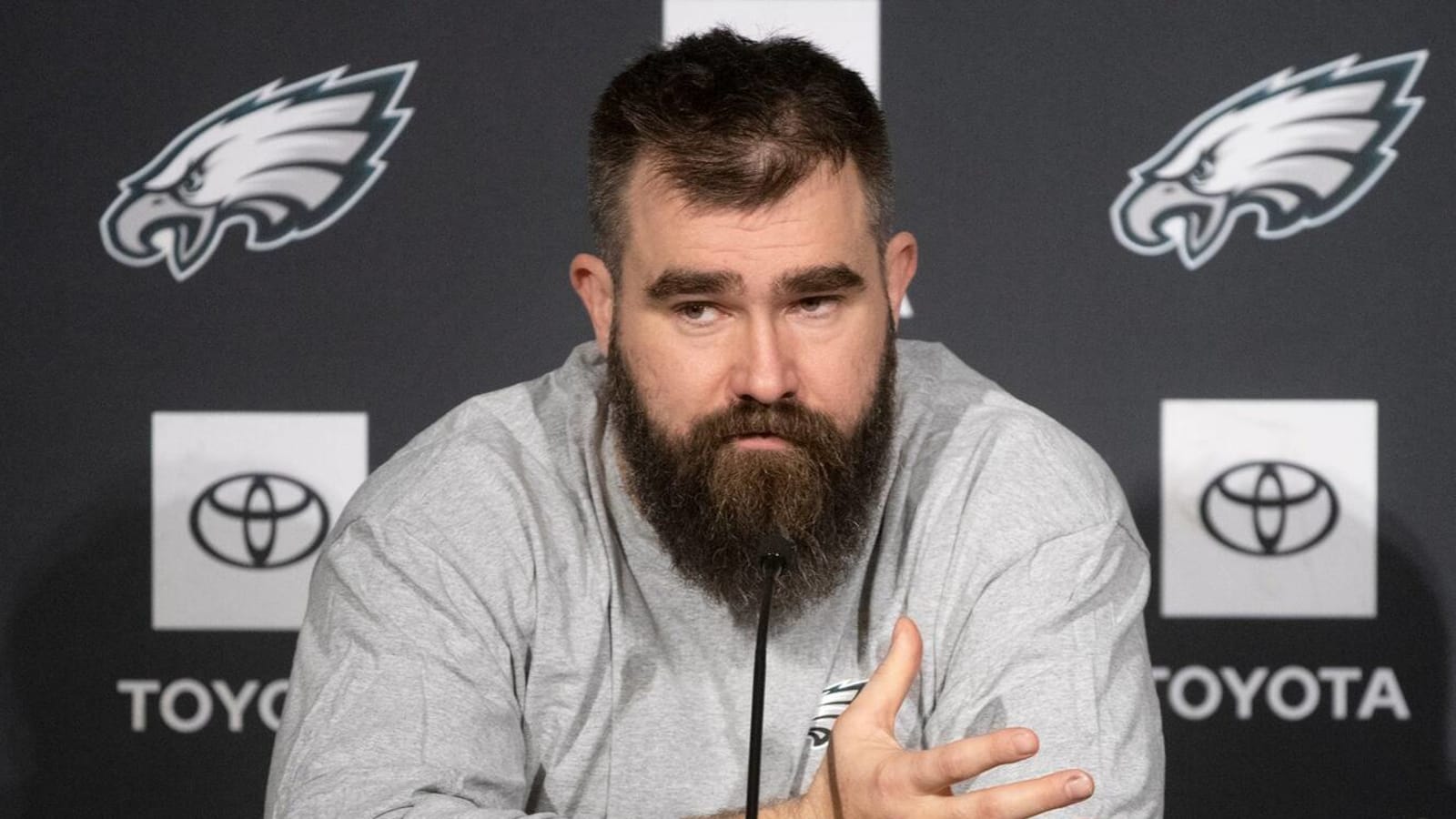 Why the Eagles' offseason strategy makes sense Yardbarker