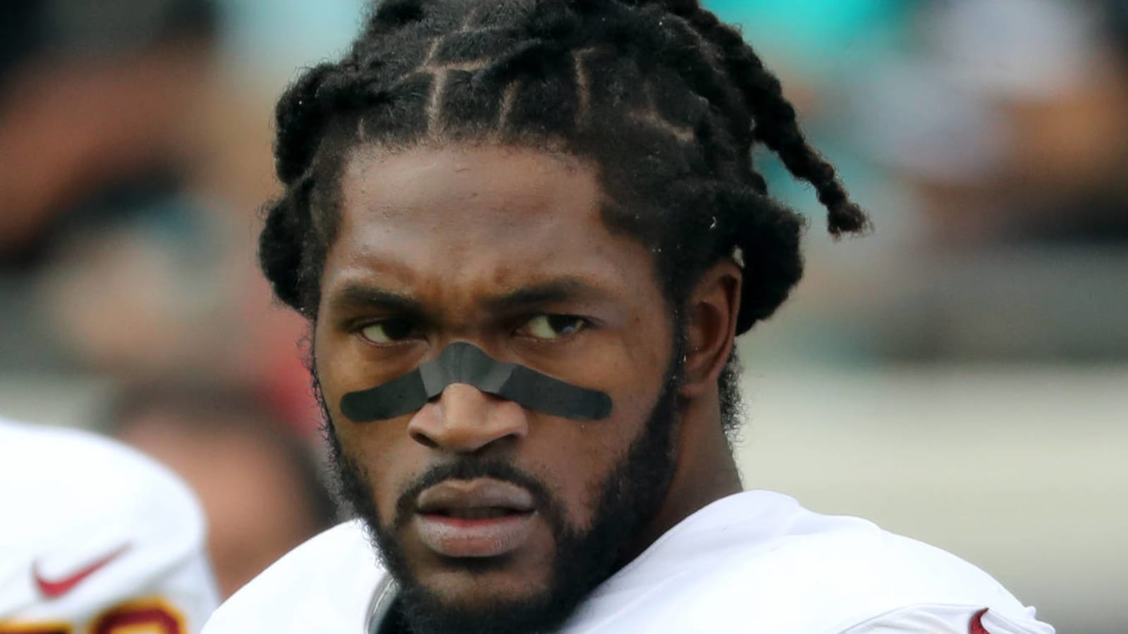D.J. Swearinger aims to expose Jay Gruden with text-message conversation