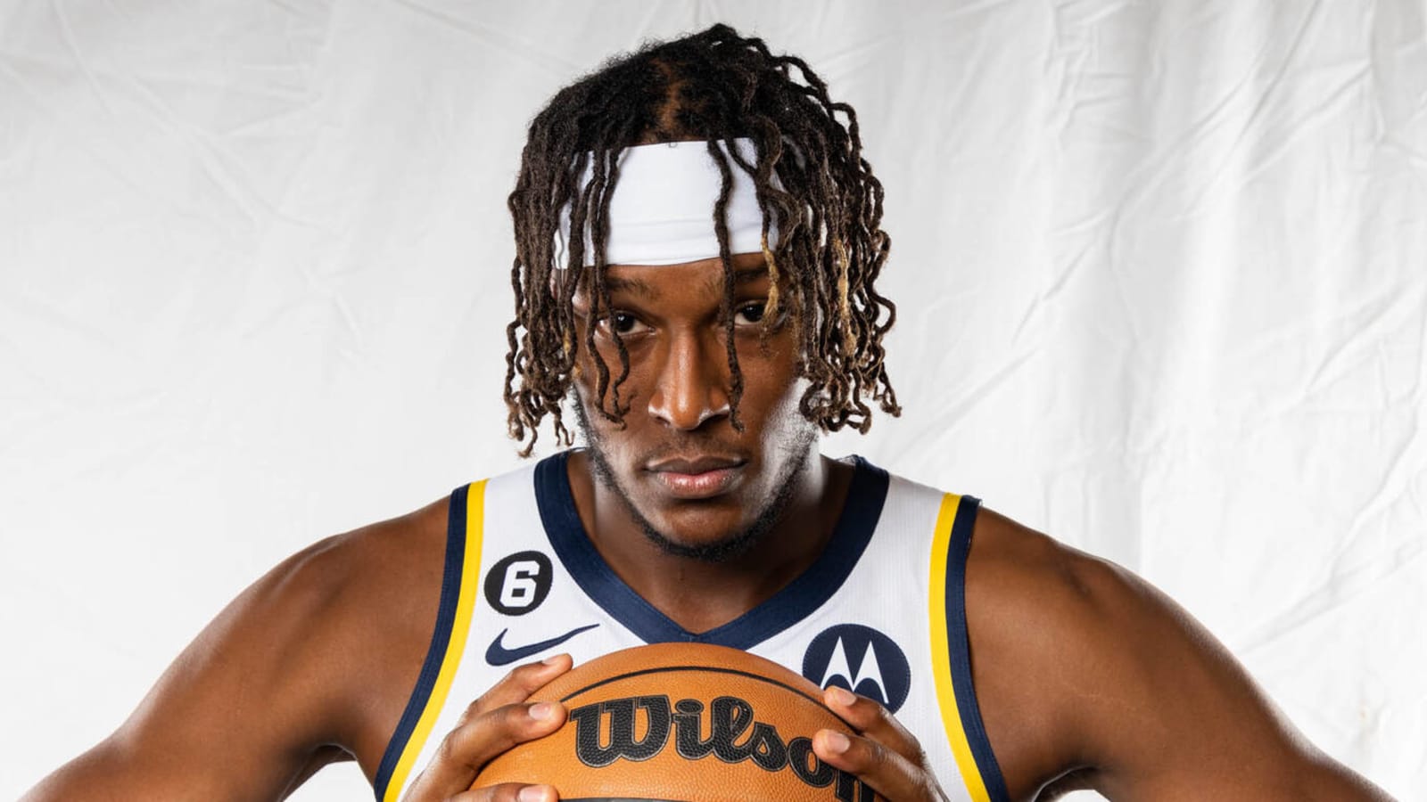 Myles Turner thinks Lakers need to trade for Myles Turner