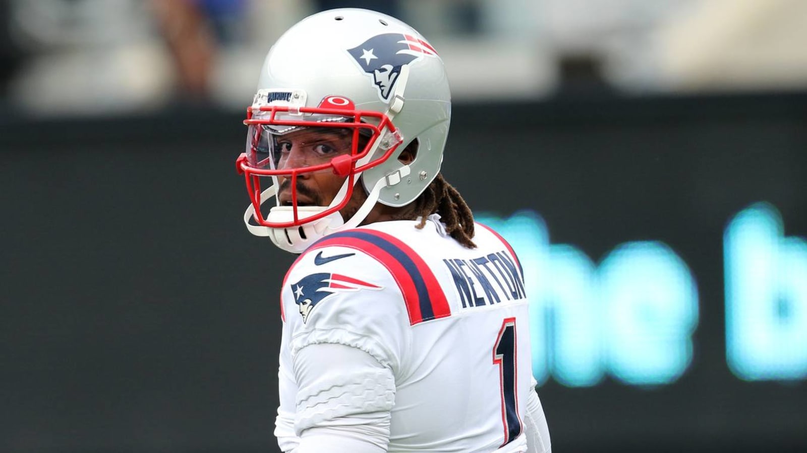 Teams reluctant to sign Newton due to injury, throwing issues?