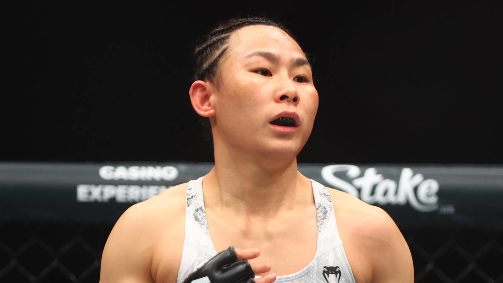 Xiaonan Yan Reacts to Controversy Surrounding End of First Round at UFC 300