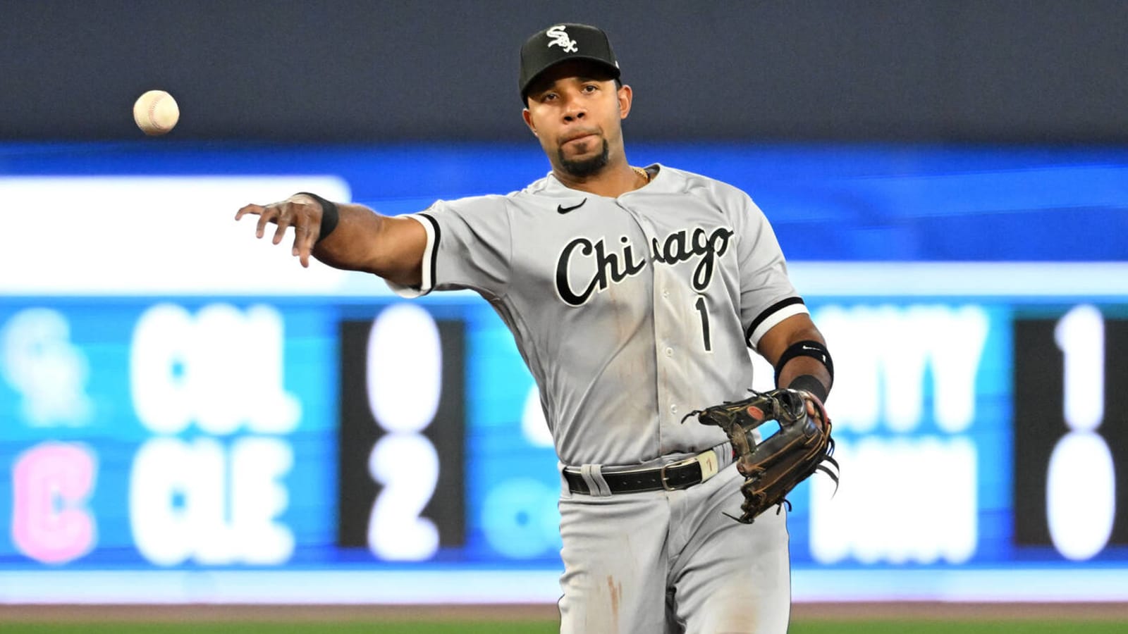 White Sox still figuring out plan at second base