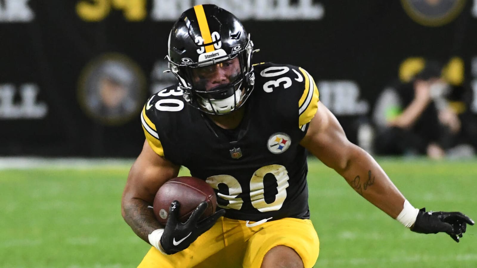 Watch: Steelers RB Jaylen Warren scores 74-yard TD