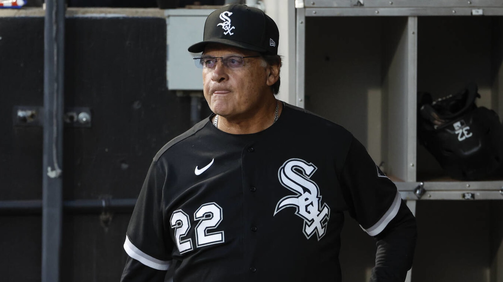 White Sox manager Tony La Russa out indefinitely