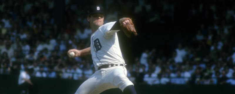 The 'MLB pitchers with 25-win seasons' quiz