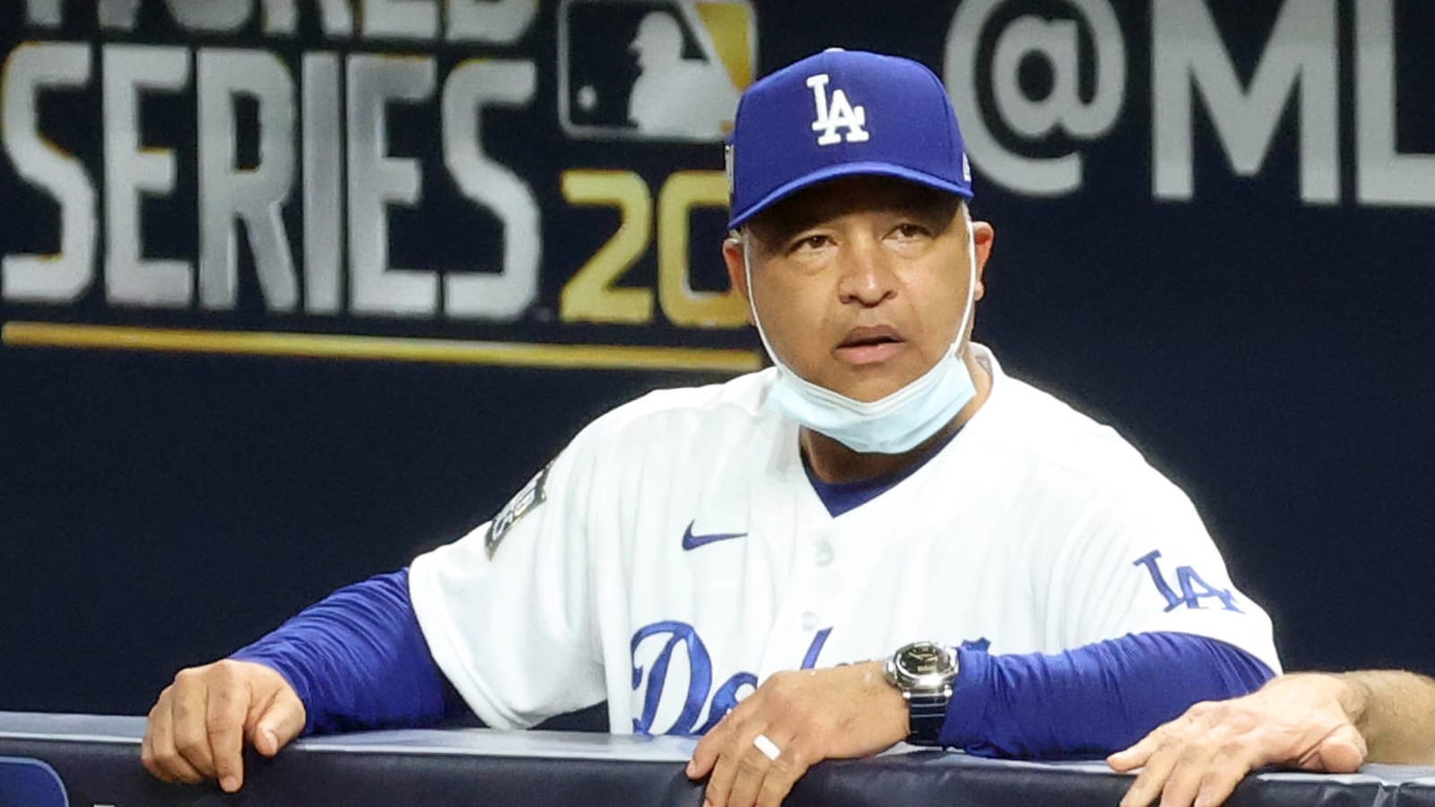 Dave Roberts had classic reaction to Pedro Baez allowing home run