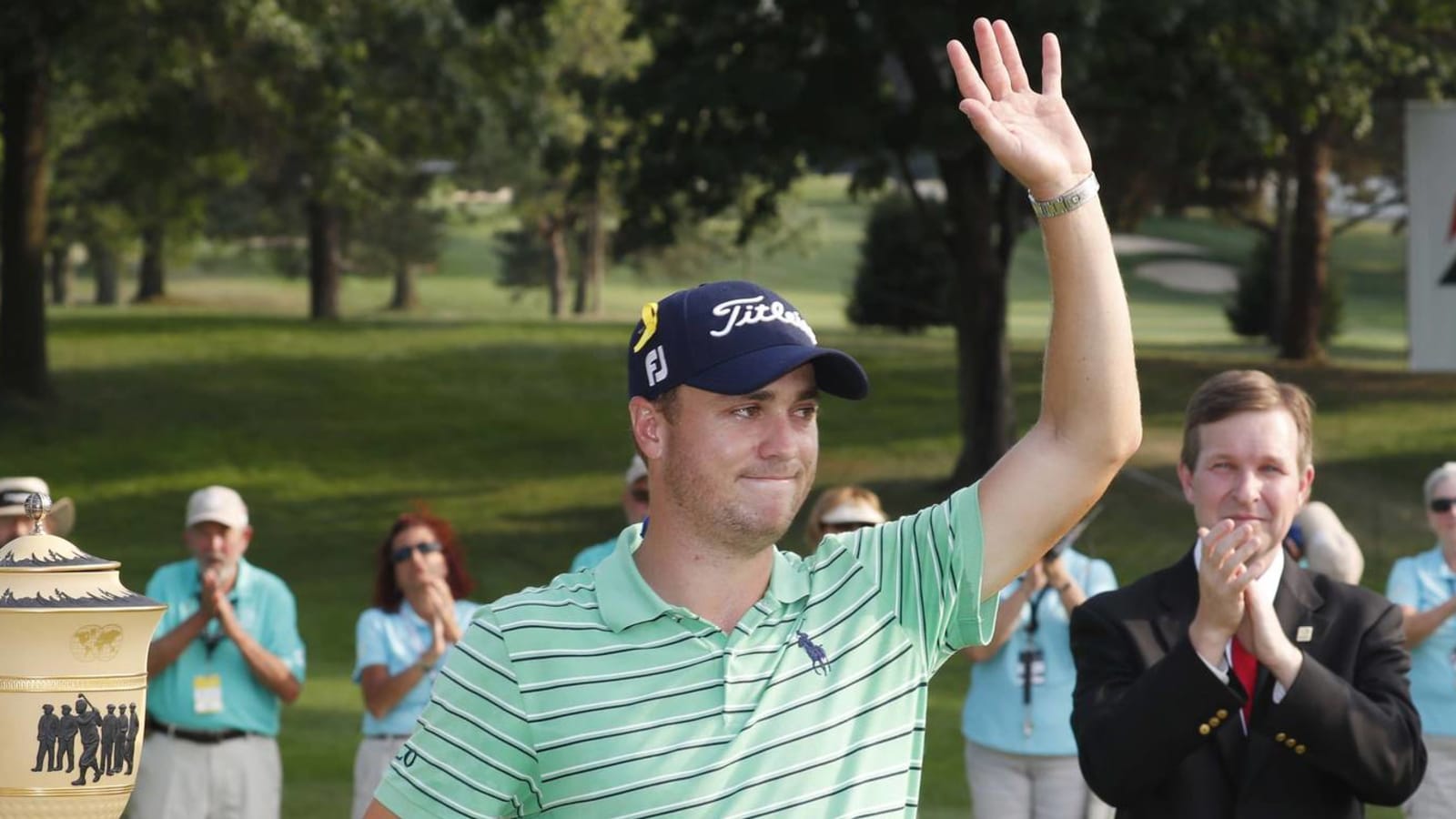 Justin Thomas waves at no fans during resumption of PGA Tour 