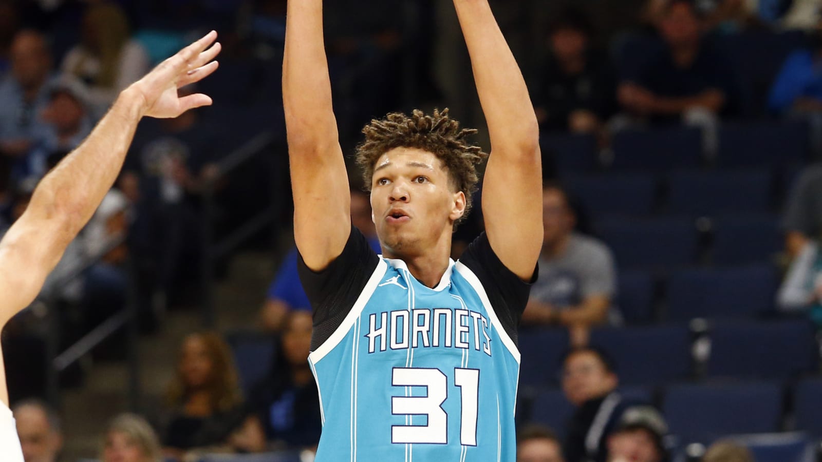 Hornets rookie suffers ankle sprain as injuries continue to add up
