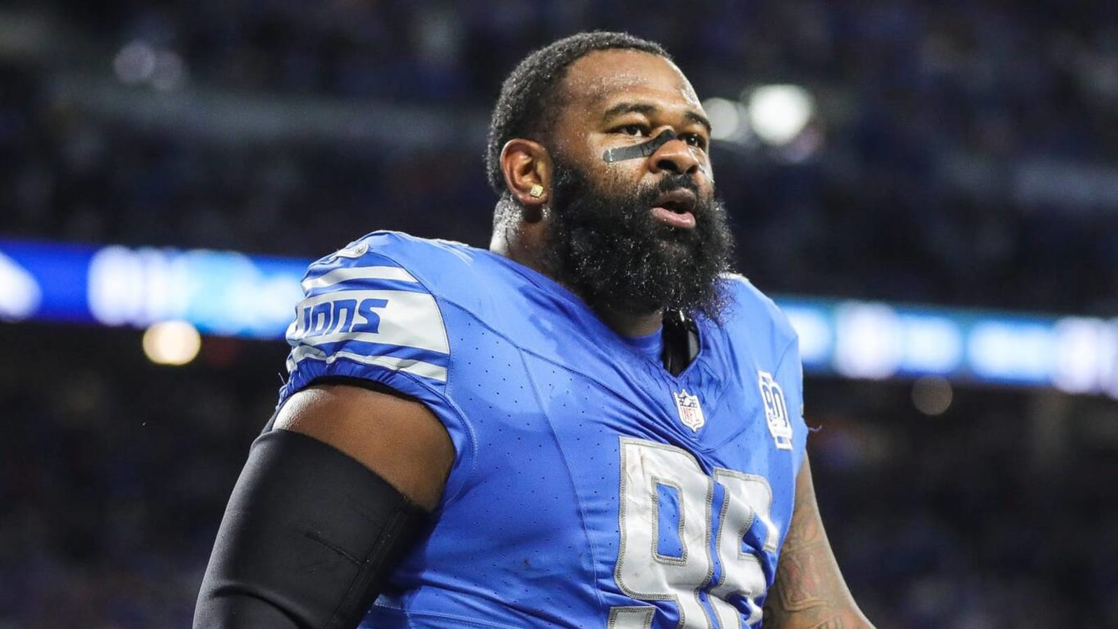 Lions waive veteran defensive lineman before playoff push