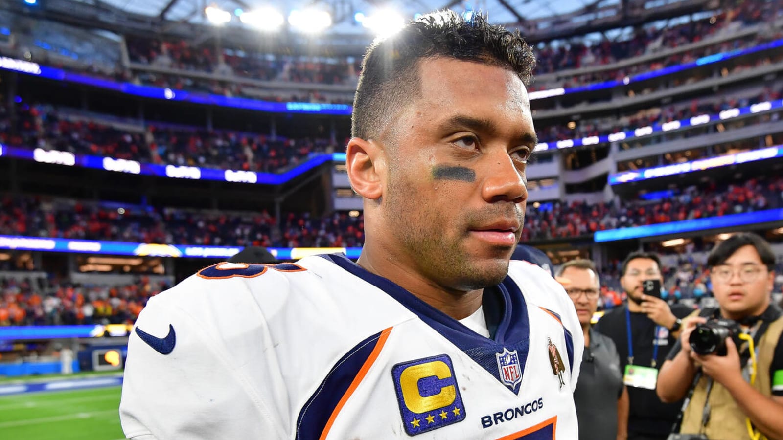 Russell Wilson sells Denver-area home for huge loss