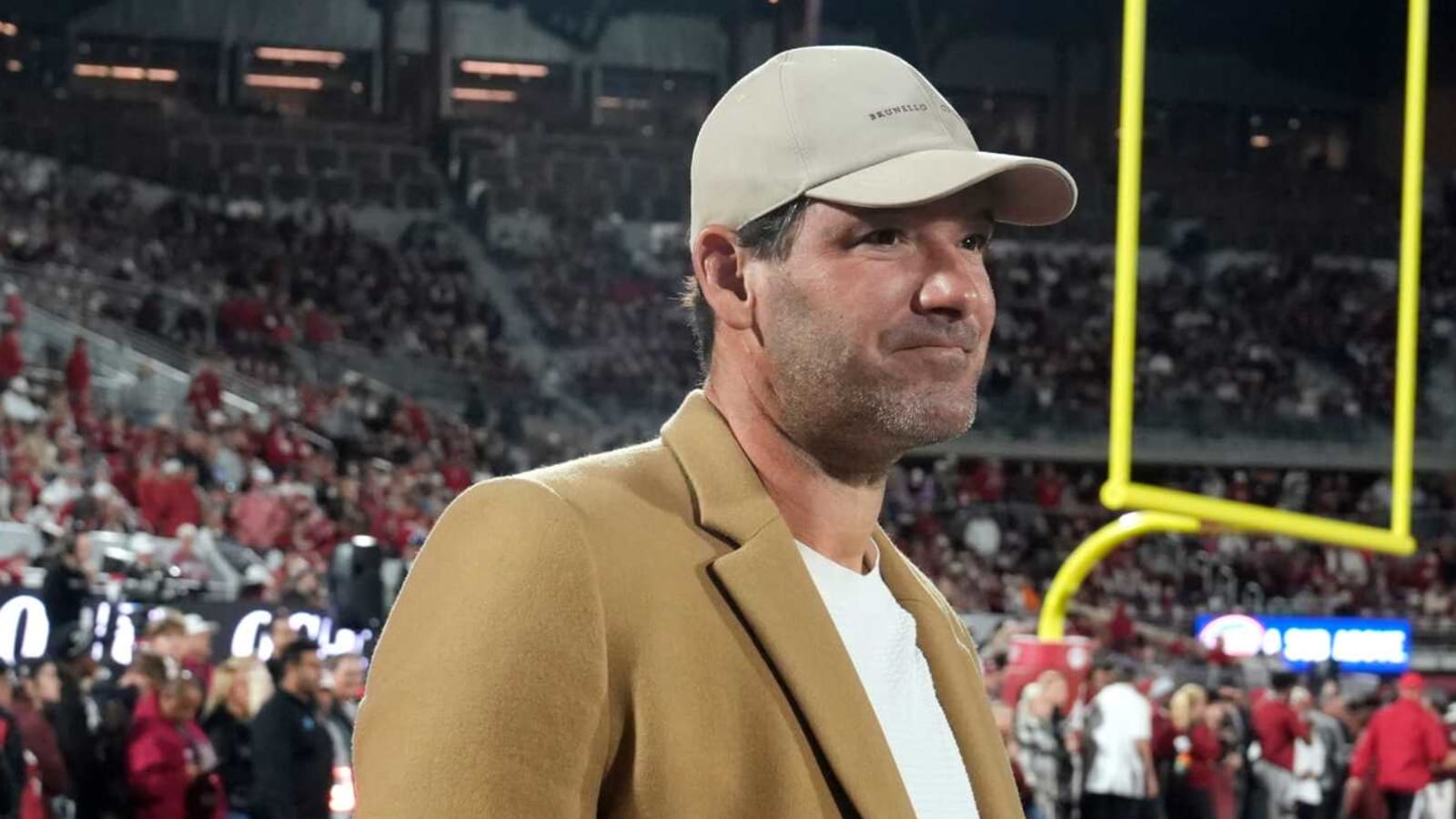 Tony Romo, Gene Steratore disagree on controversial pass interference call on Ravens, leading to Bills TD