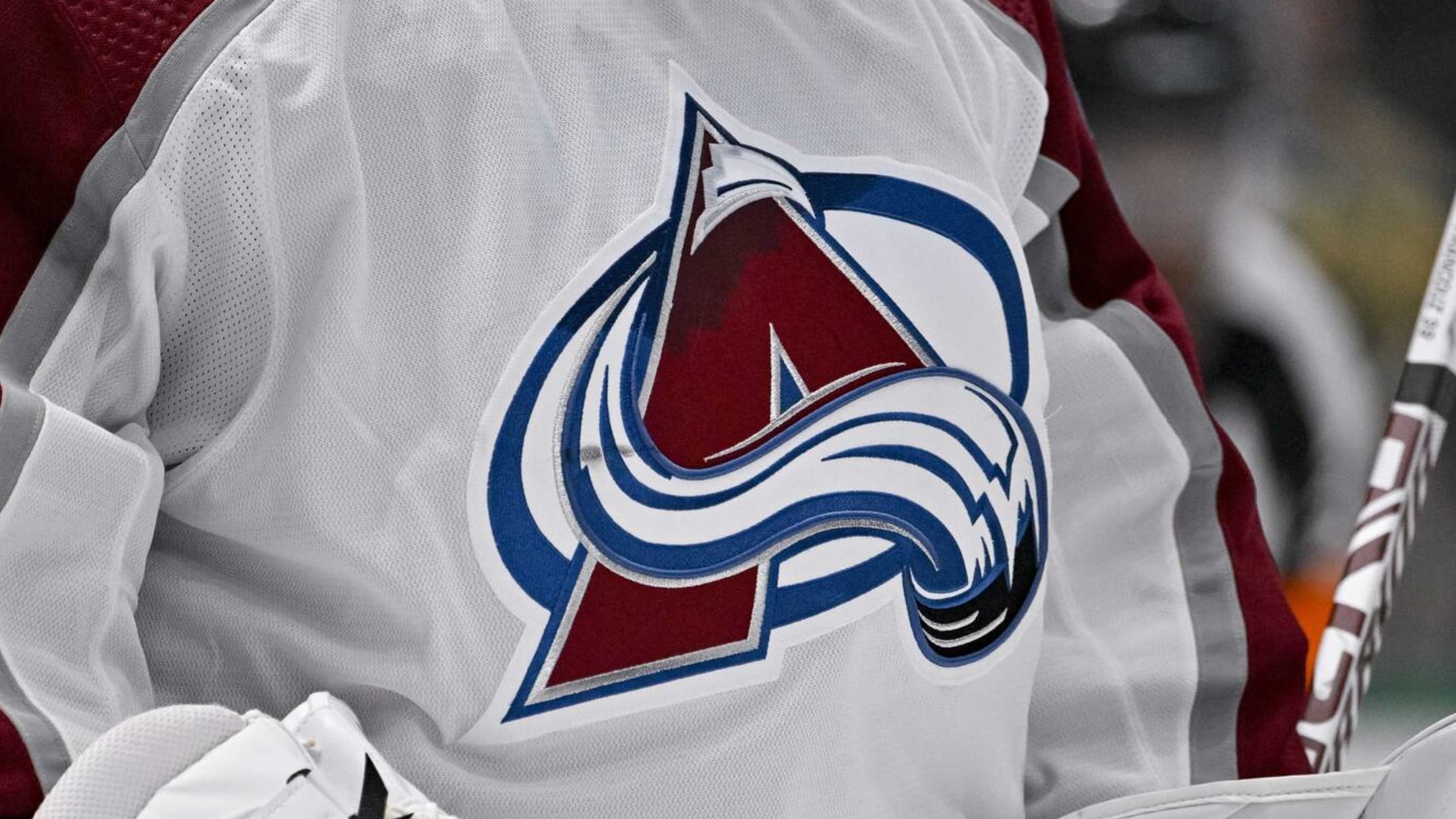 2001 avalanche jersey