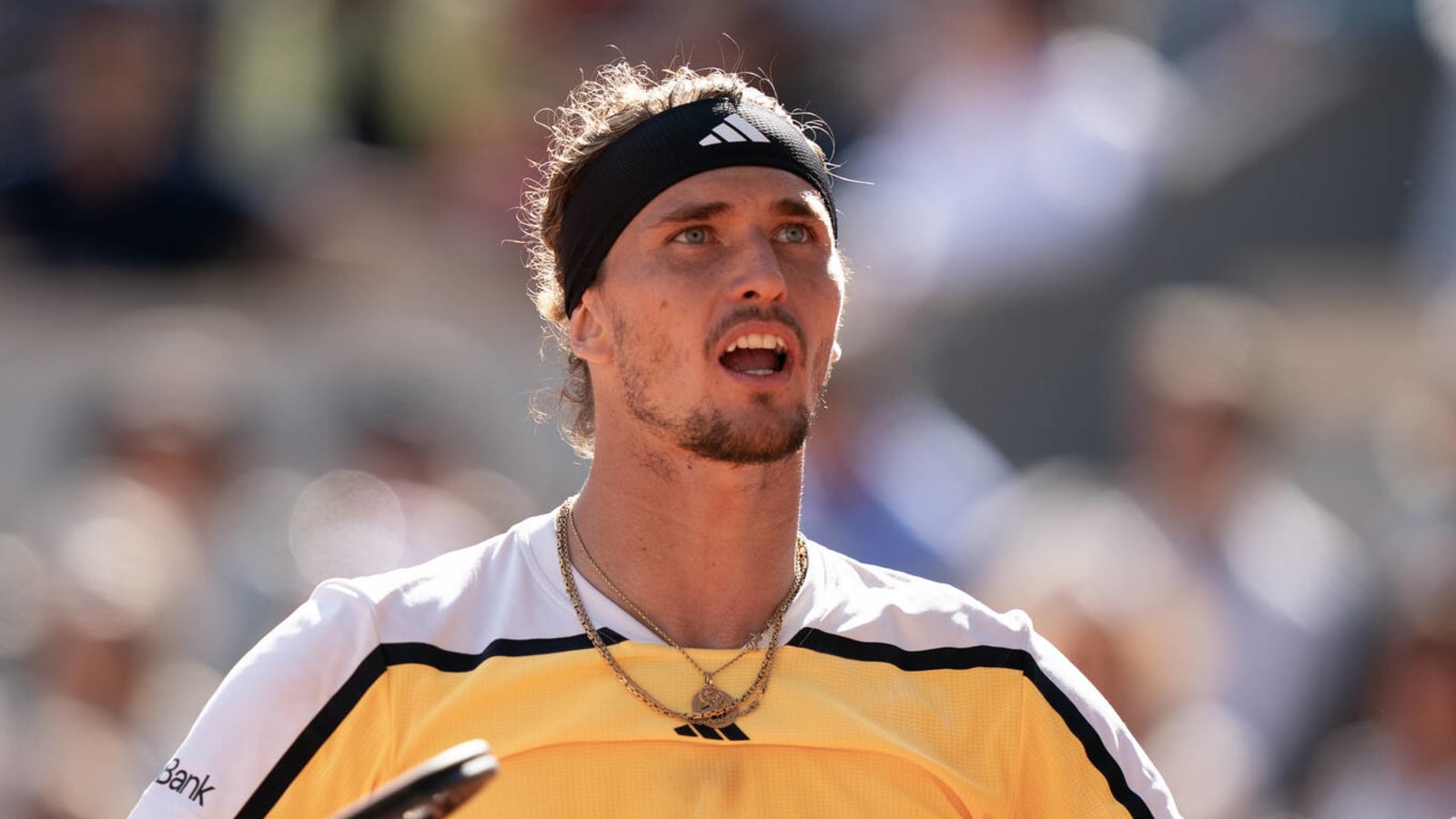 Umpiring blunder mars classic French Open final