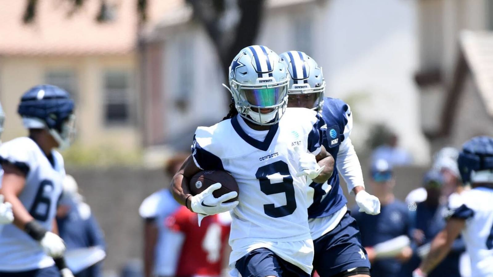 Cowboys insider hints that fan-favorite could miss 53-man roster