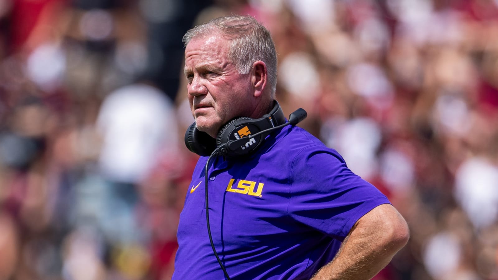 Brian Kelly, No. 16 LSU bailed out by untimely penalties