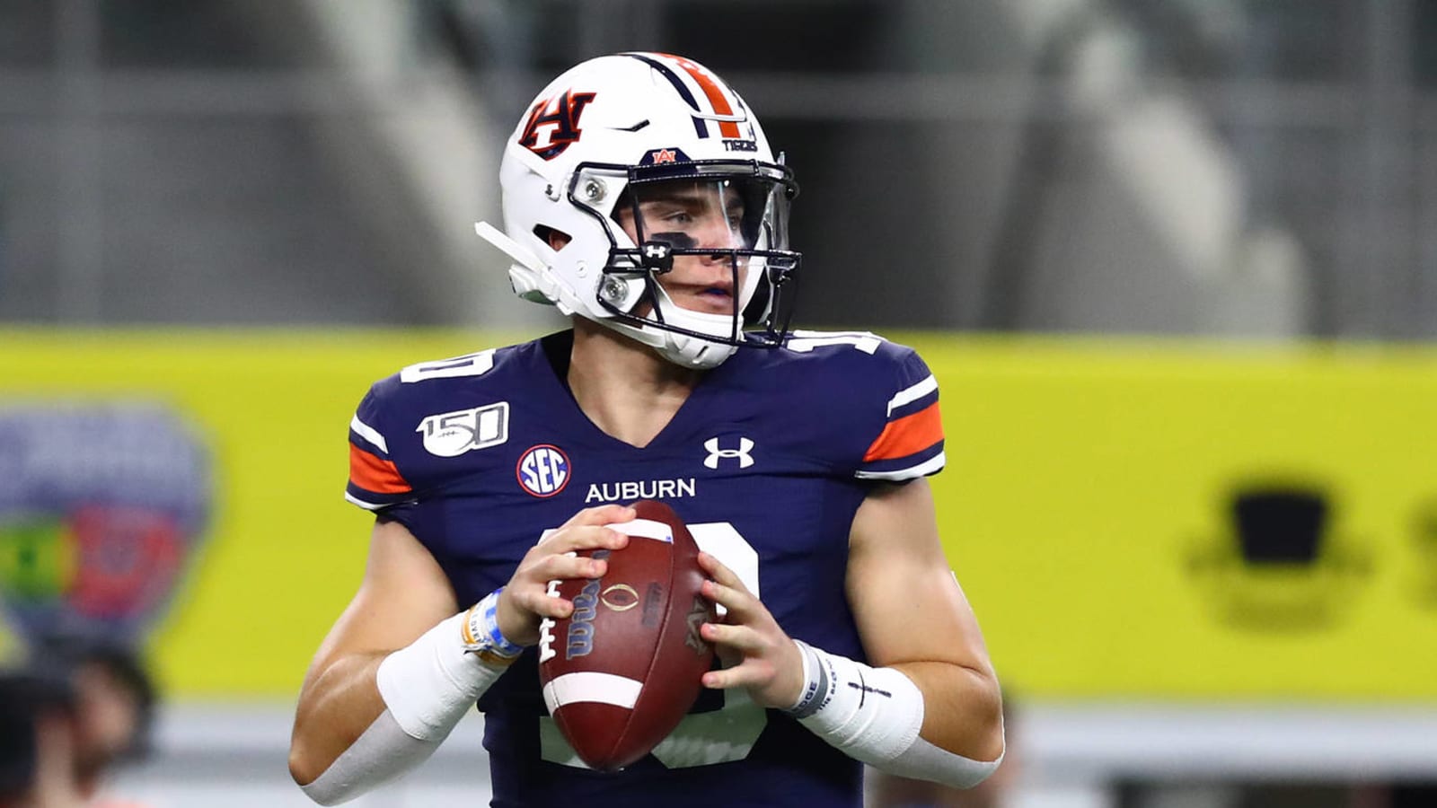 Watch: Bo Nix's father Patrick has great reaction to son’s decisive TD pass