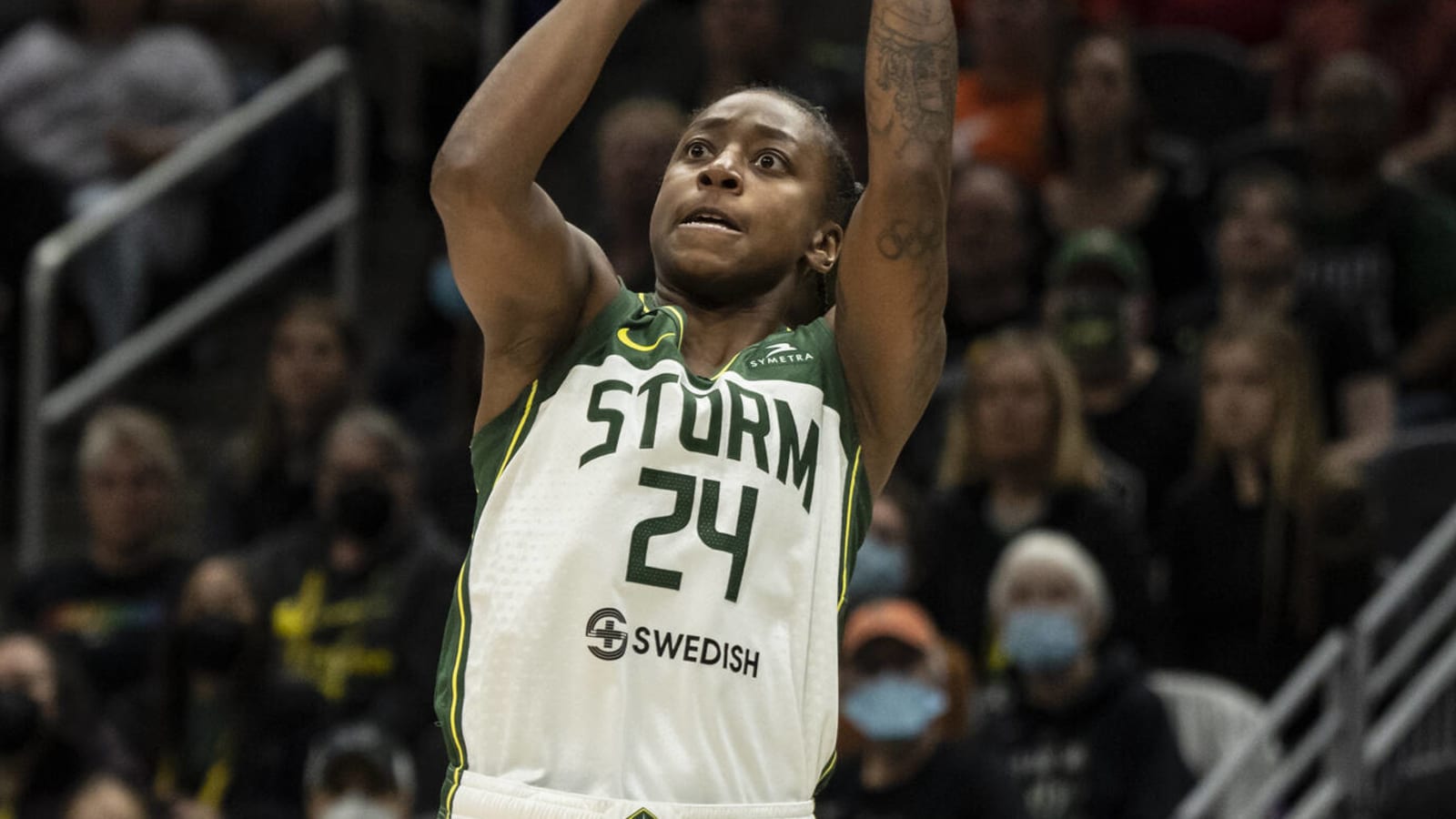 Jewell Loyd’s clutch shot helps Storm steal Game 1 from Mystics