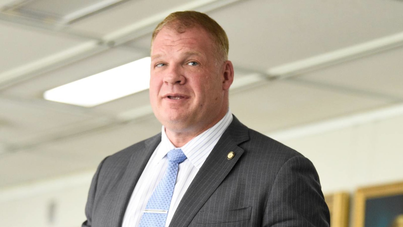 Masked WWE wrestler Kane, now a mayor, votes against mask ordinance