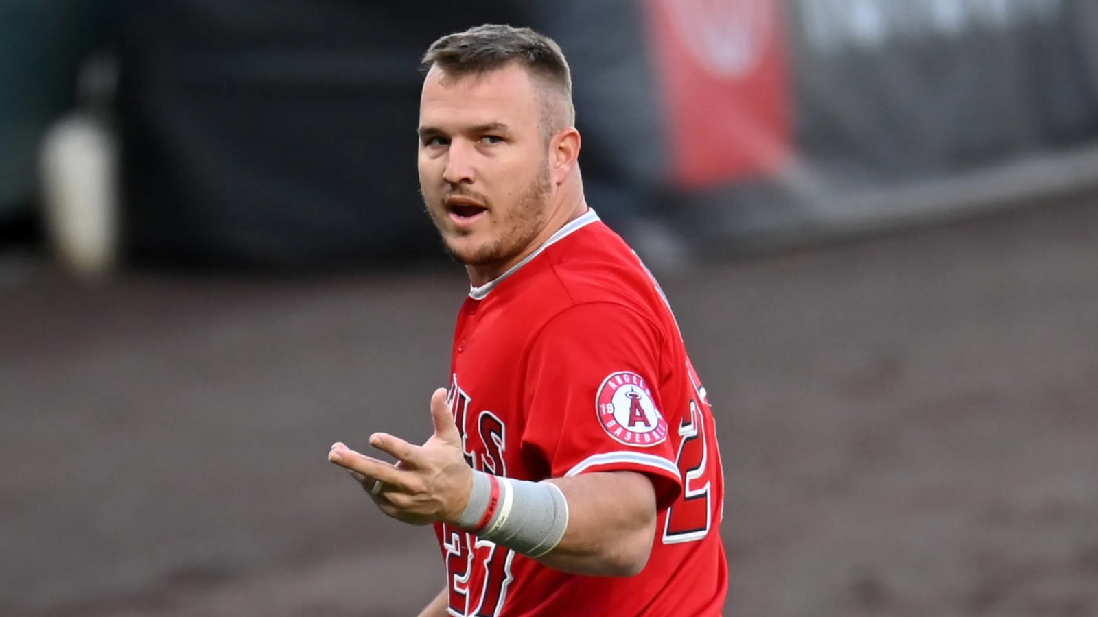 Mike Trout jersey expected to fetch at least $1M at auction