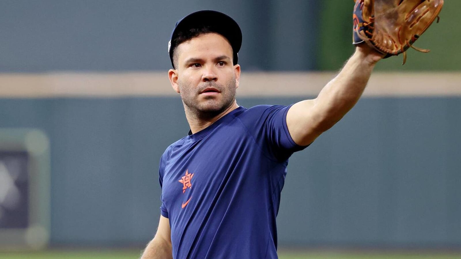 Kings troll Jose Altuve with trash can during 'look-a-like' game