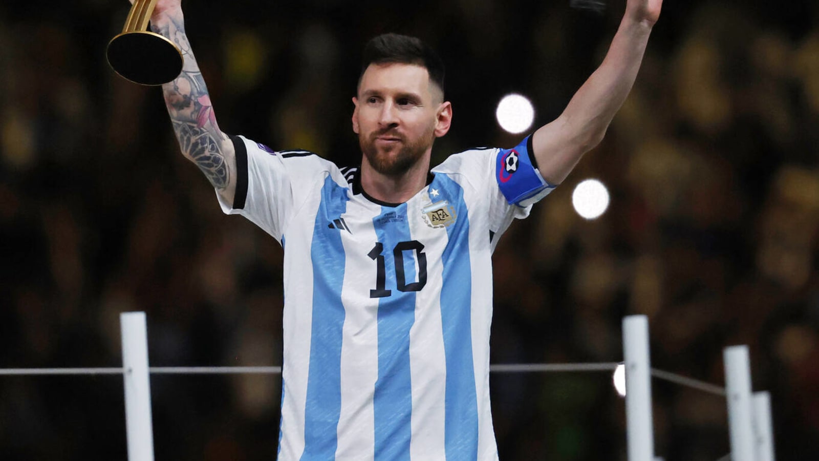 Manager: Lionel Messi not joining MLS for 'holiday'