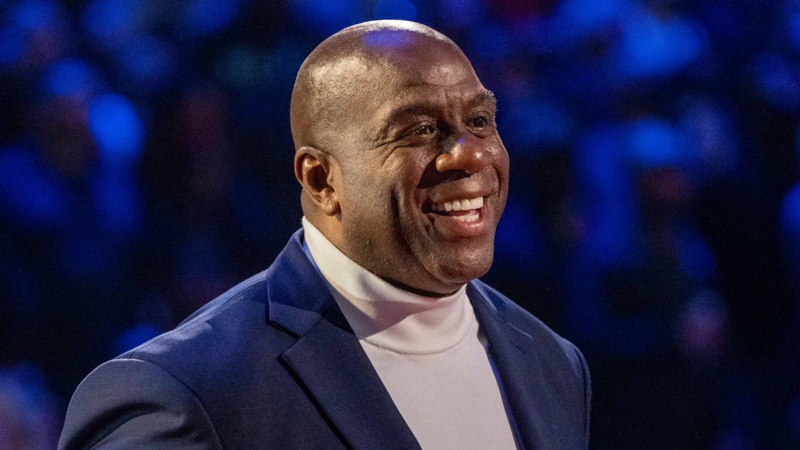 Magic Johnson urges Lakers to trade for Kyrie Irving