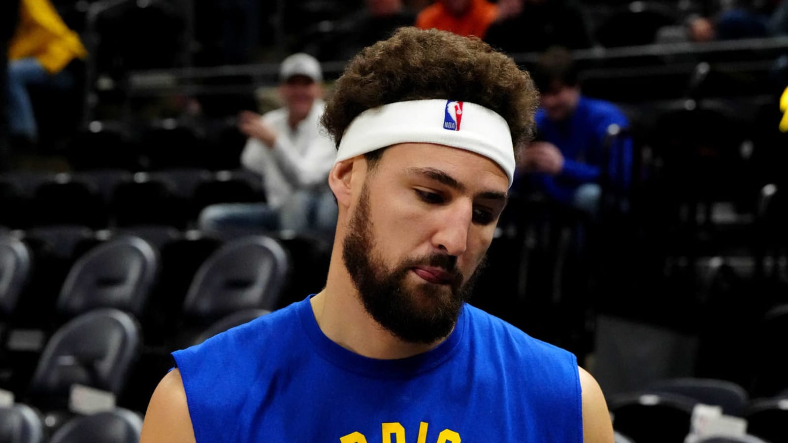 Warriors players celebrate Klay Thompson return with pregame outfits