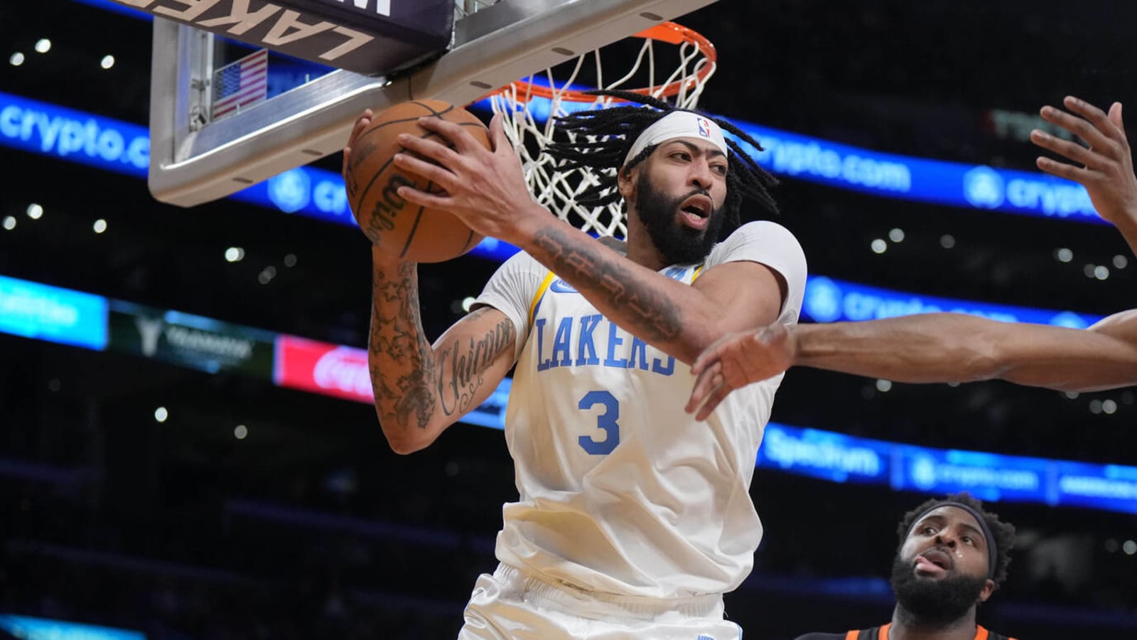 Anthony Davis blames himself as Lakers fail to reach .500 against Knicks