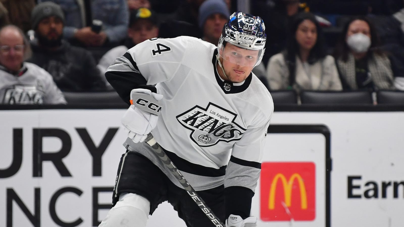 Kings winger to be out for 'extended period of time' due to injury