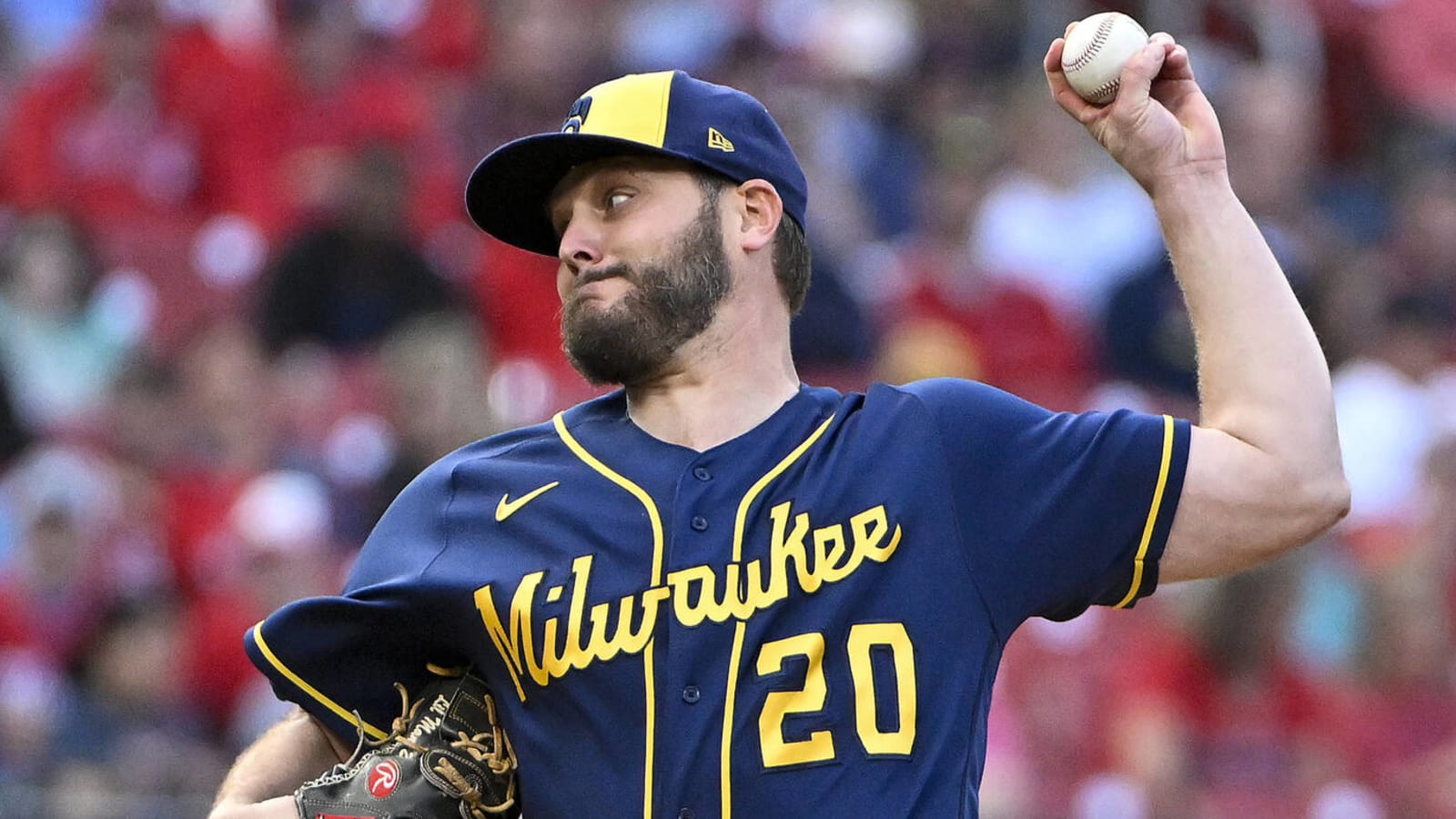 Brewers to place Wade Miley on IL with lat strain