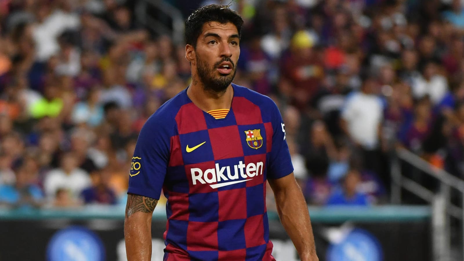 Luis Suarez bids emotional farewell to Barcelona