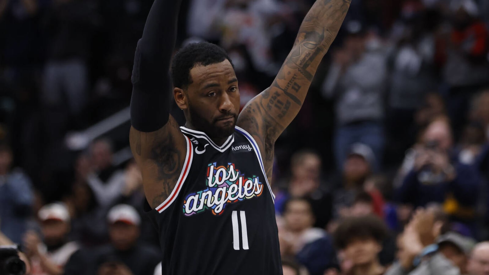 Watch: Wizards crowd gives John Wall standing ovation in his return to Washington