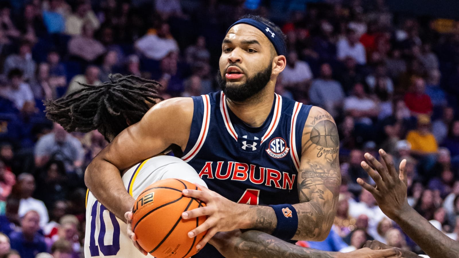 Auburn Takes Down LSU