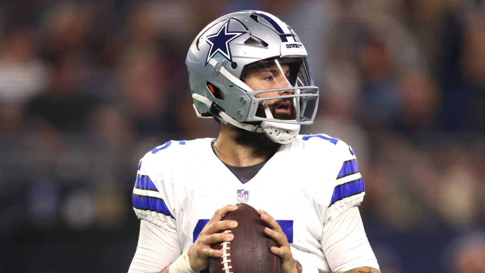 Eagles signing former Cowboys quarterback