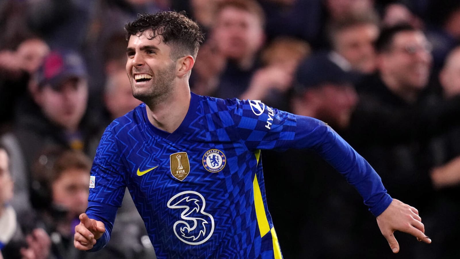 Christian Pulisic's 90th-minute goal lifts Chelsea past West Ham