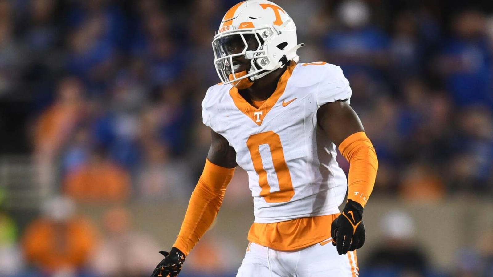 The Tennessee Volunteers keep losing defensive backs to the transfer portal