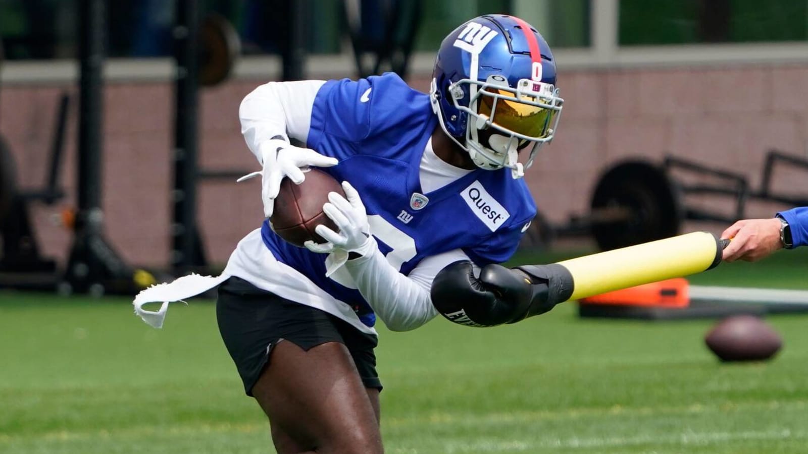 Giants experimenting with WR as RB in Saquon Barkley’s absence