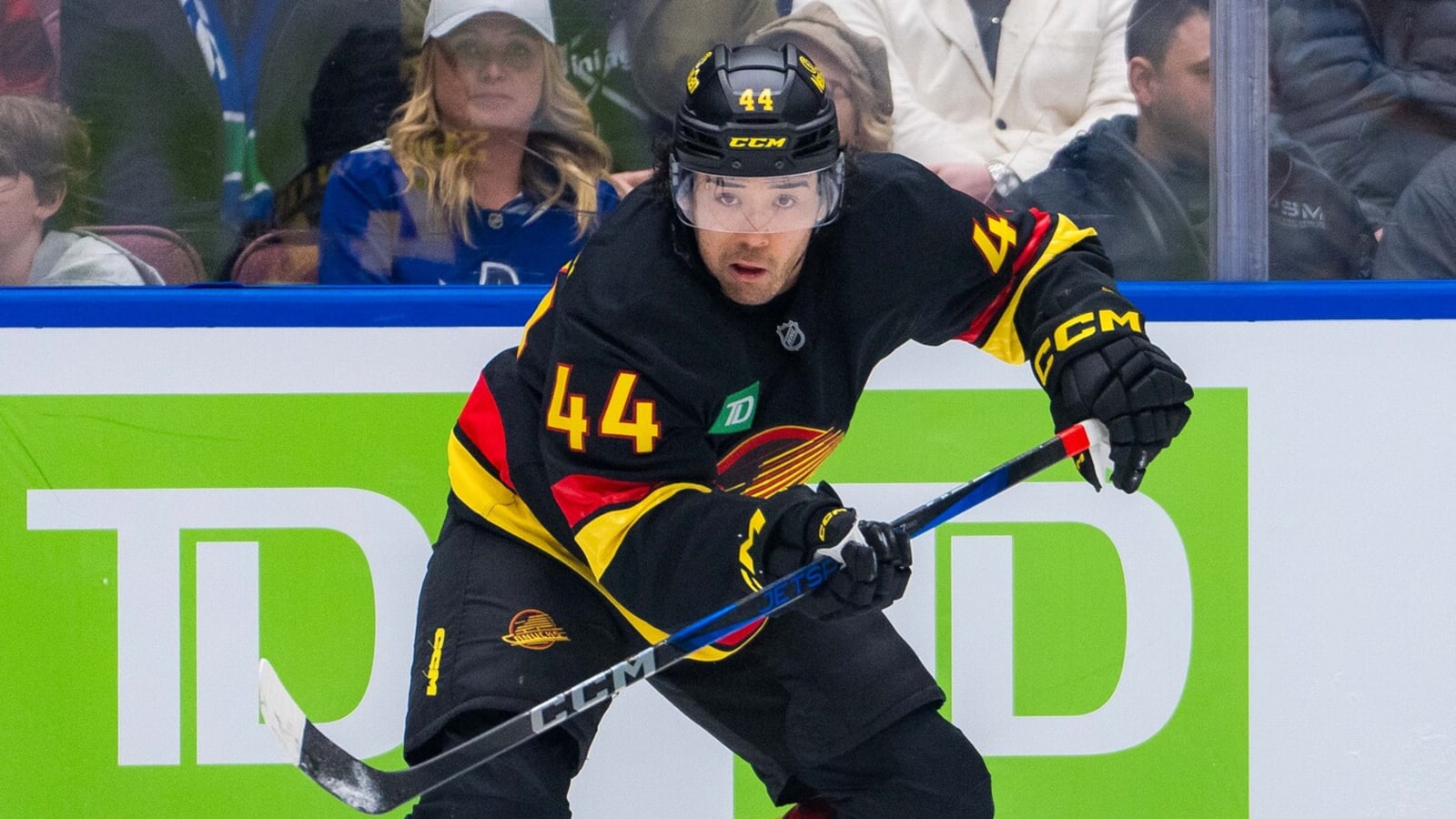 Canucks activate forward Kiefer Sherwood off IR