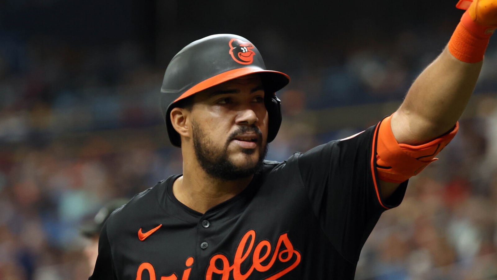 Blue Jays finally land top free agent with OF signing