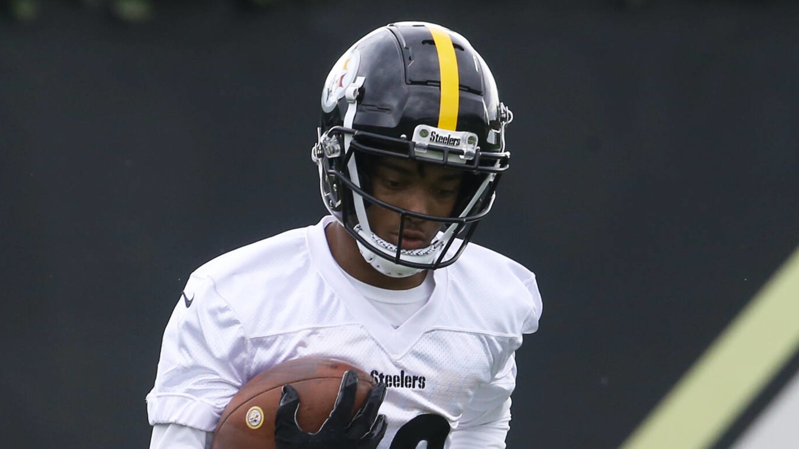 Steelers' 2022 fourth-round pick could be missing piece to offense