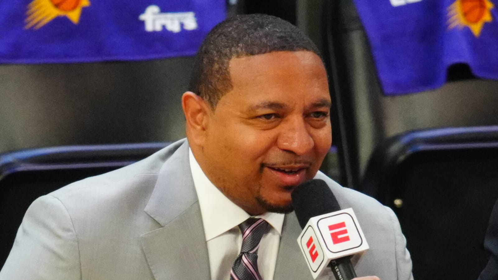 Kings owner Vivek Ranadive prefers Mark Jackson as next HC