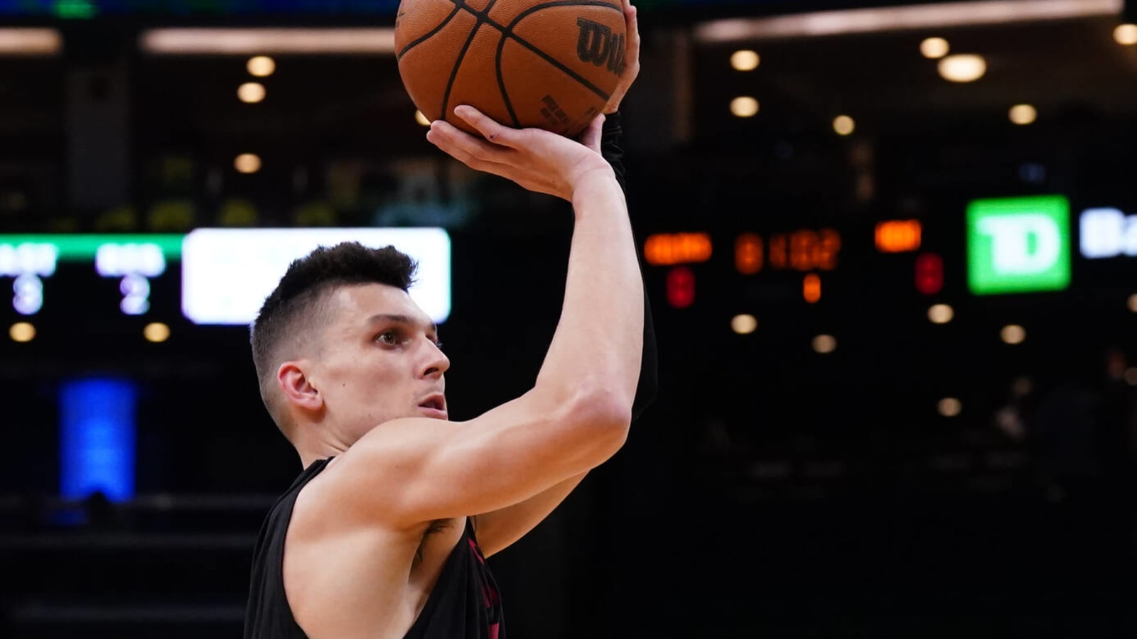 Tyler Herro  Best nba players, Basketball baby, Basketball players