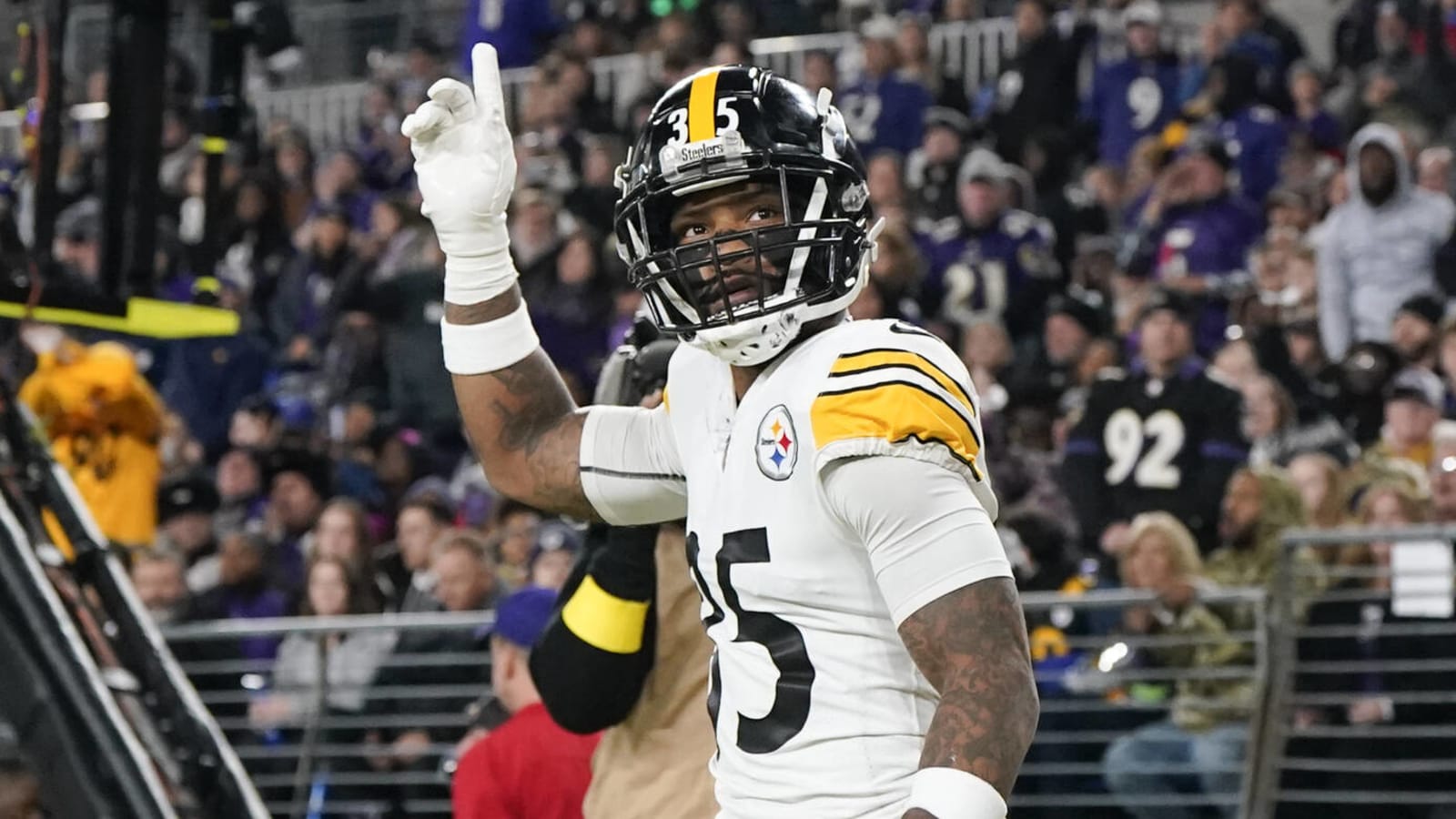 Report: Steelers to release slot CB 