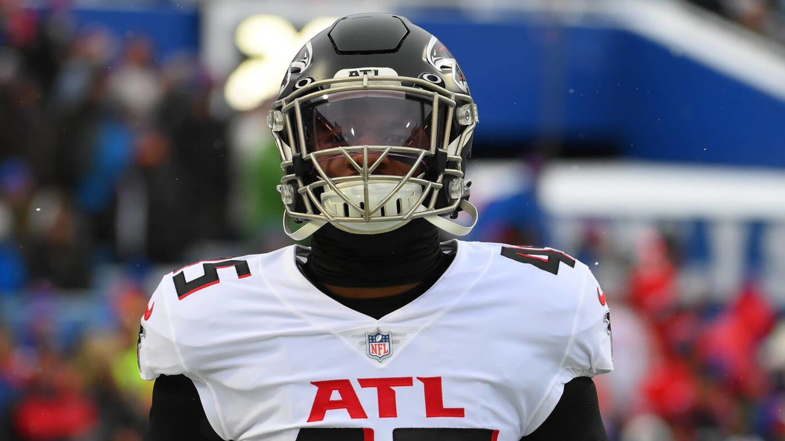 One-time Pro Bowl LB Deion Jones finally finds new team