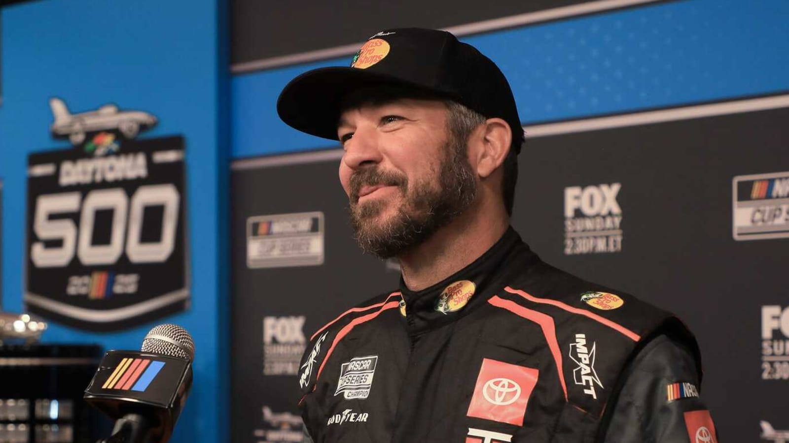 Truex Jr., Johnson lock themselves into Daytona 500 field