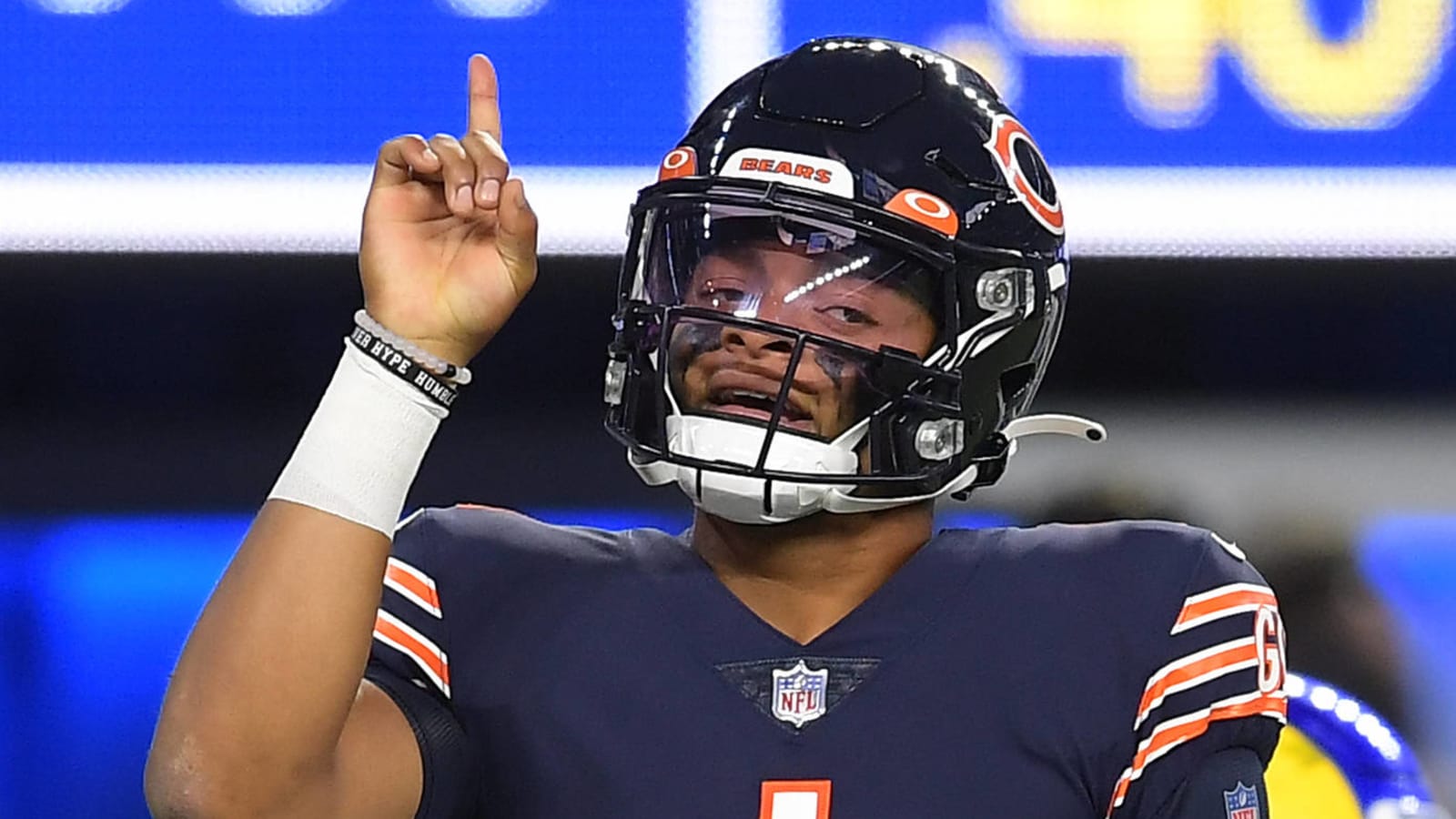 Bears QB Justin Fields improving via first-team reps ahead of Browns game?