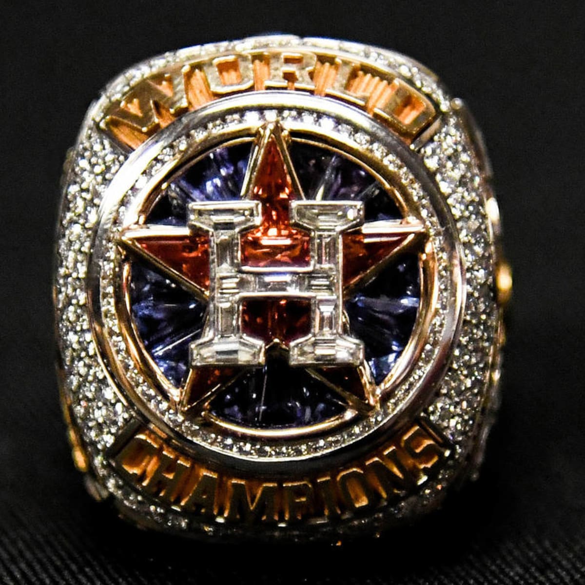 MLB team blocks charity auction of World Series ring