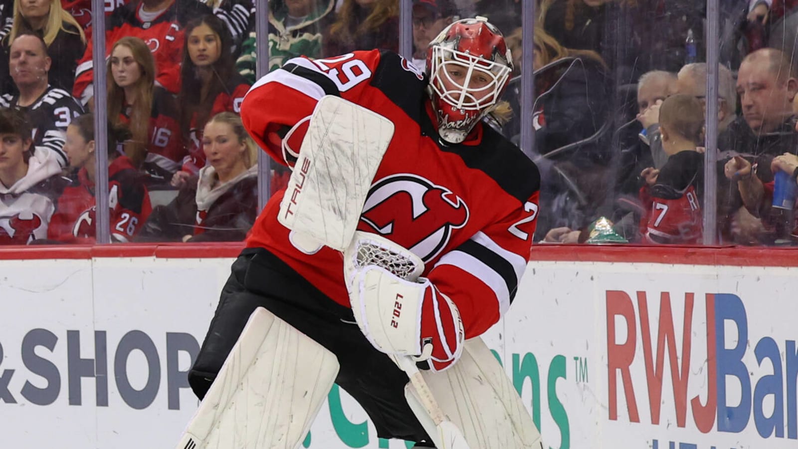 Devils reportedly send netminder to Sharks